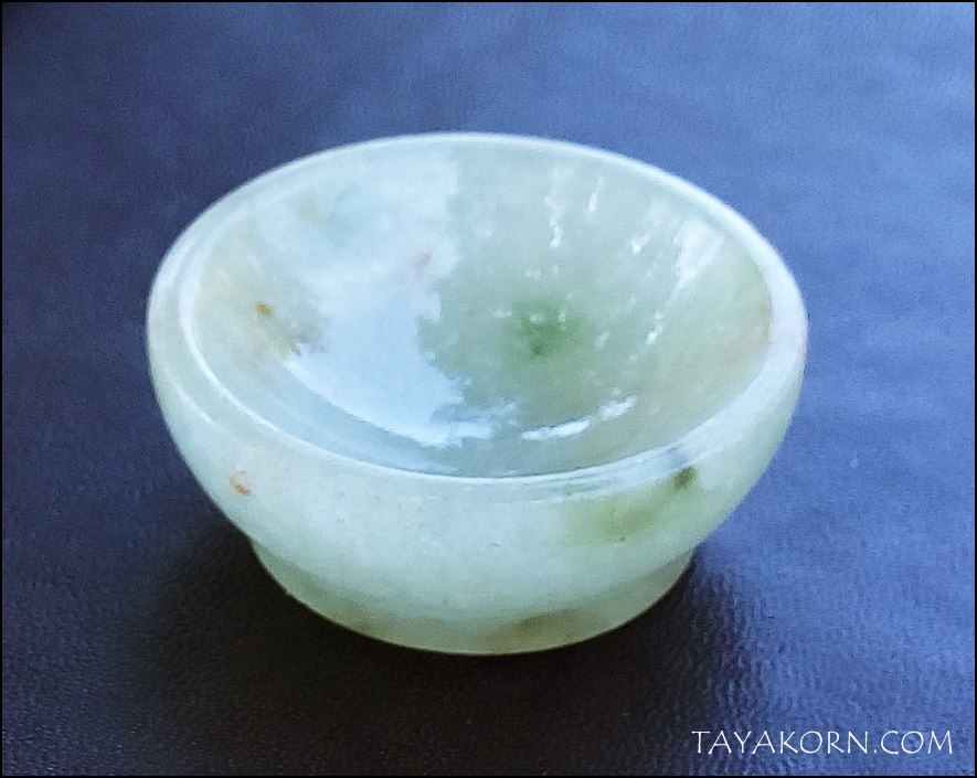 จานยานัตถ์พกพา (จานหยกใบเล็ก) personal snuff tobacco jade dish TKTJ-JS1A