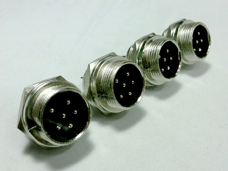 P.เครื่องส่ง 6P ติดแท่น