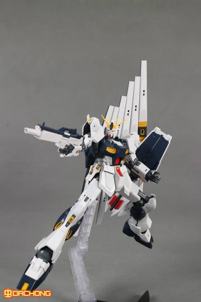 MG 1/100 (6619) Nu Gundam Ver.Ka (x12 Fin Funnels + Red Psycho Frame + Effect Part)