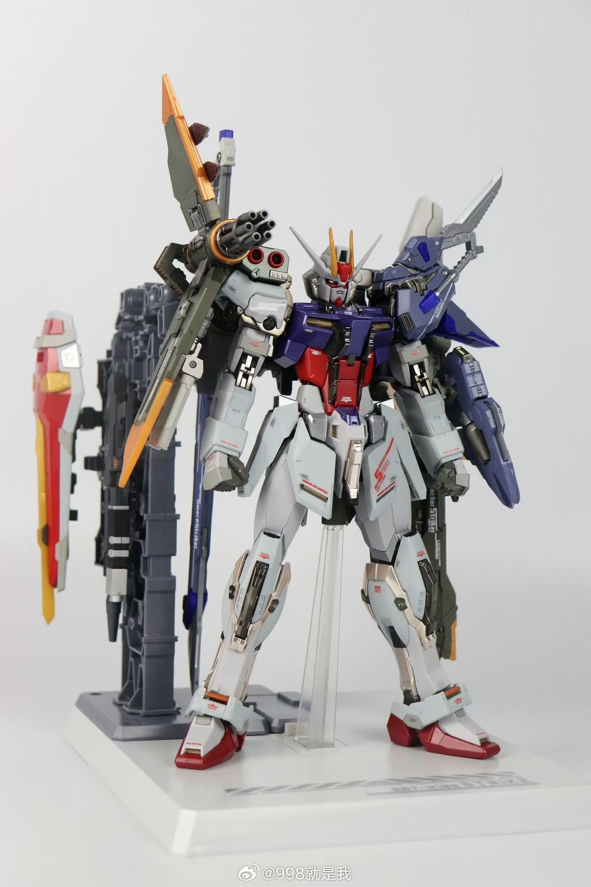 MG 1/100 Launcher & Sword Strike Ver.MB (8829) [Daban]