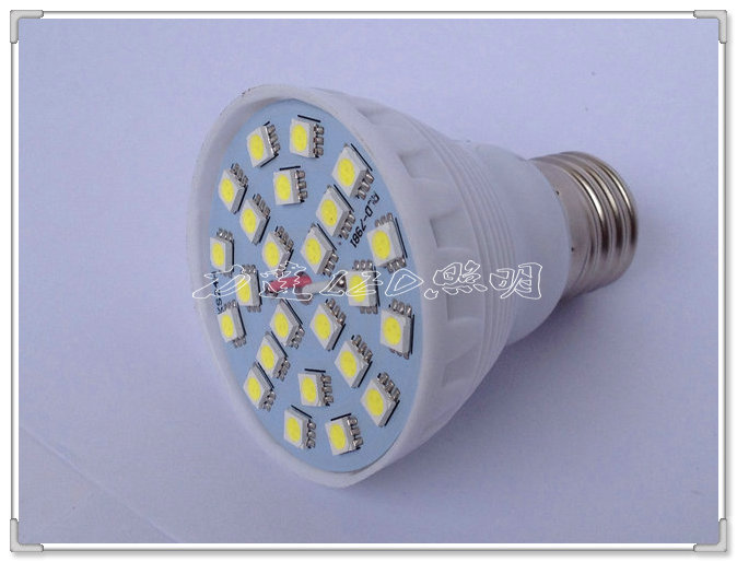 หลอดไฟ LED 5W 12-24V ขั้ว E27 สีขาว ( OEM )