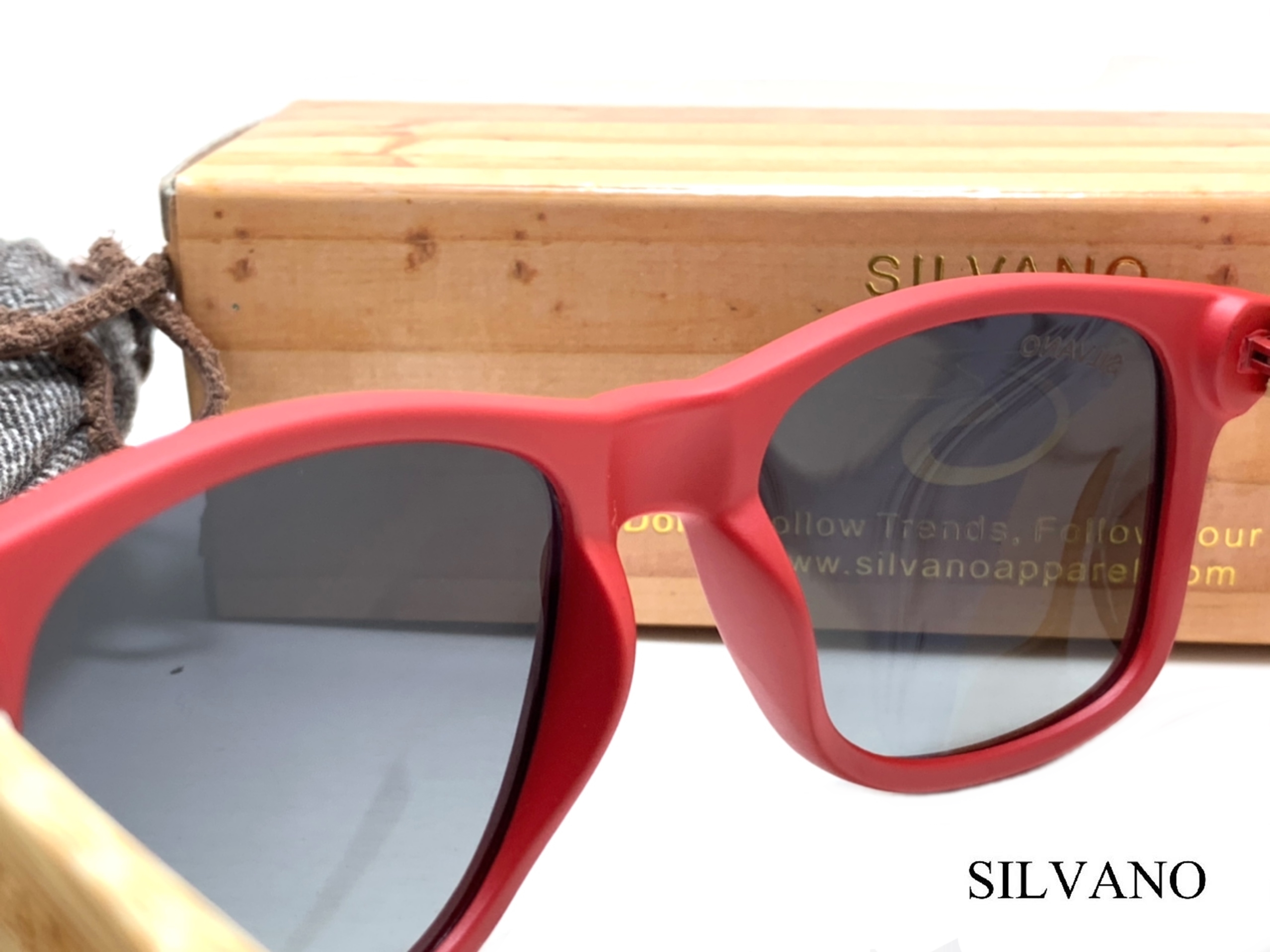 แว่นกันแดด Silvano Bamboo Wood Sunglasses Red/Gray Fade Lens