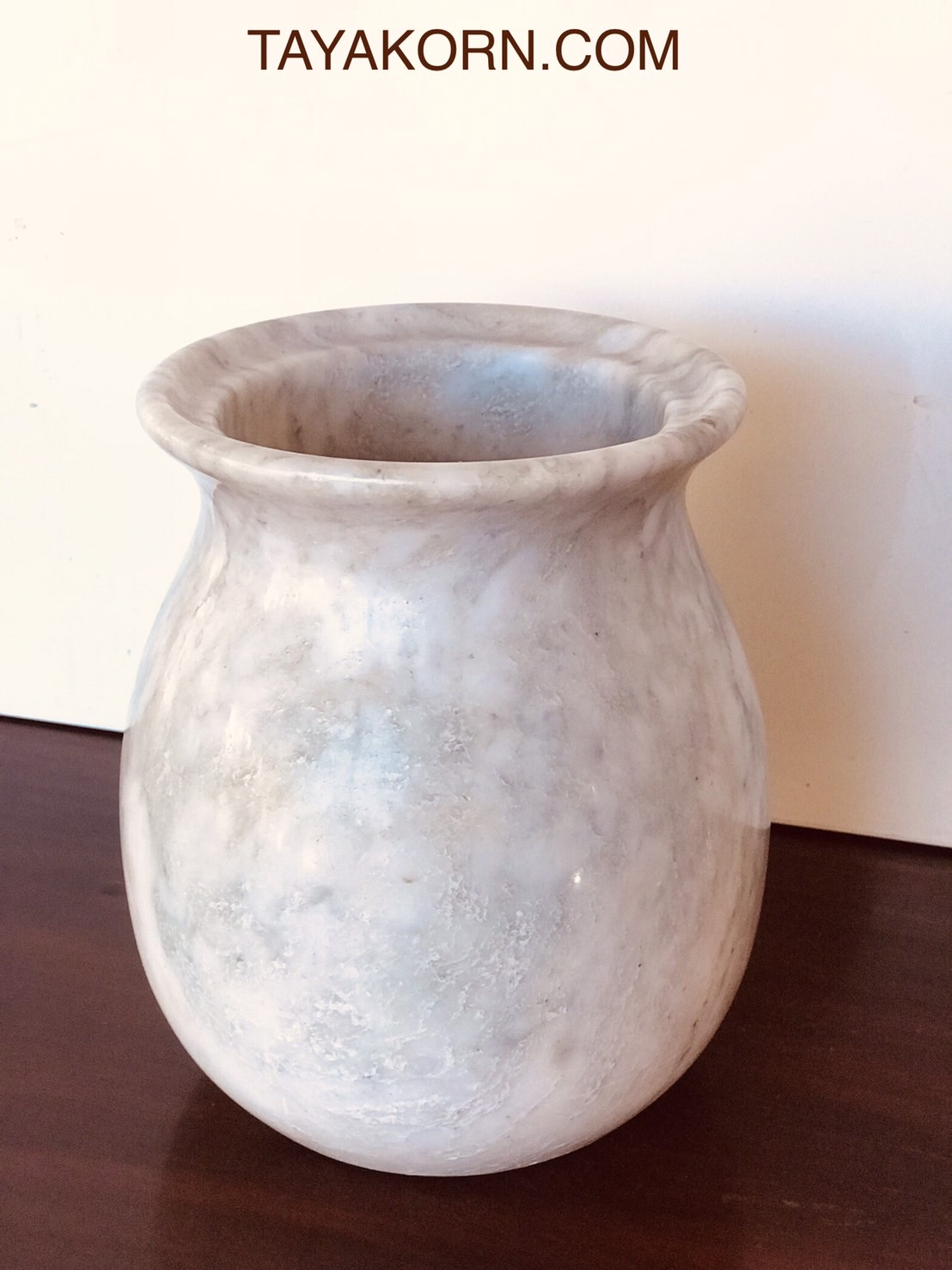 แจกันหินอ่อนประดับโต๊ะชา