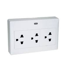 เต้ารับ 3 ขา 2และ3 ช่อง สีขาว HACO ขาว