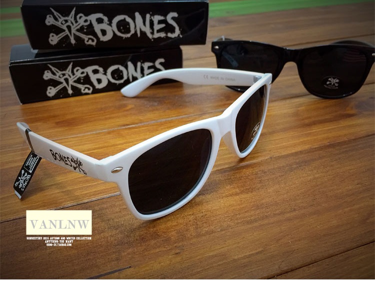 แว่นกันแดด BONES VATO TEXT SUNGLASSES BLACK / WHITE - AGSVATX