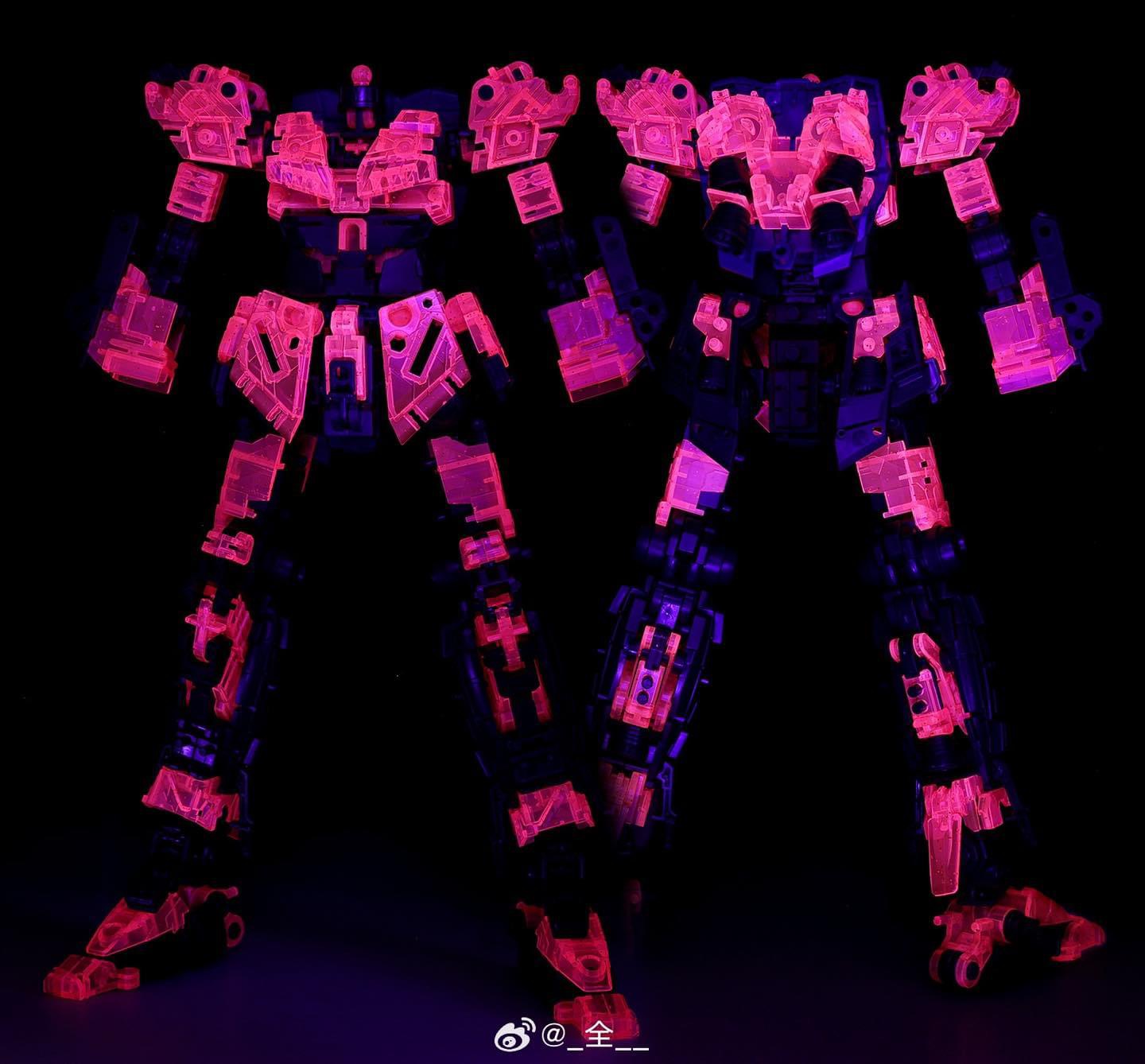 1/72 Unicorn + Transparent Armor Part [Fang Da Jing]