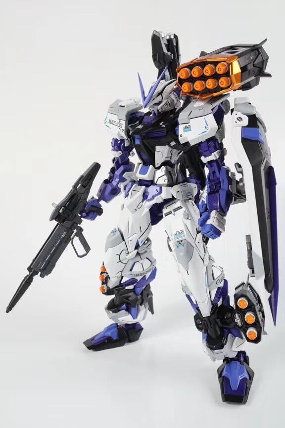 MG 1/100 Astray Blue Frame w/Weapons (8810) [Daban]