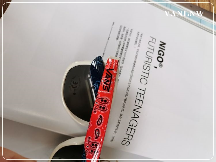 แว่นกันแดด Vans Spicoli 4 Shade White Sunglasses