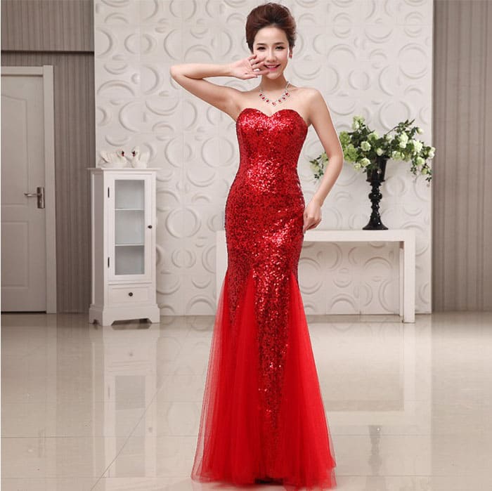 ชุดราตรียาว เกาะอก สีแดงไวน์ Size M ผ้าเลื่อม ซับในทั้งชุด ซิปหลัง