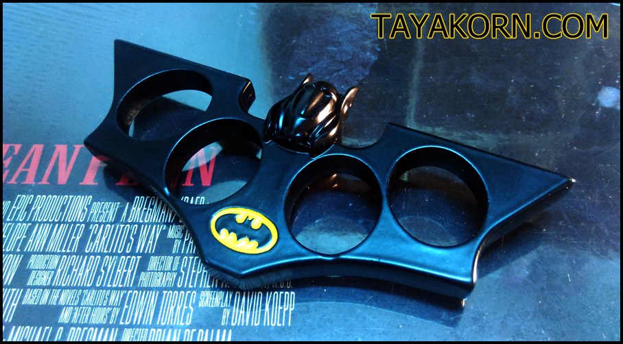 สนับมือแบทแมนอัศวินแห่งรัตติกาล BATMAN SIGNAL TACTICAL