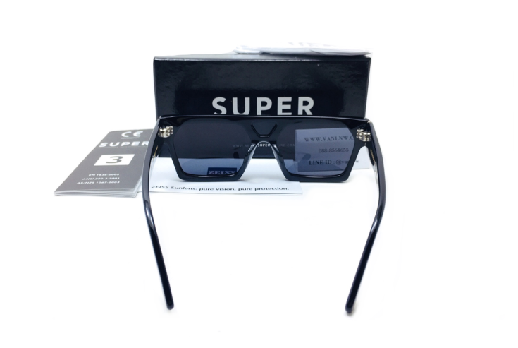แว่นกันแดด SUPER Luciano Black <ดำ>