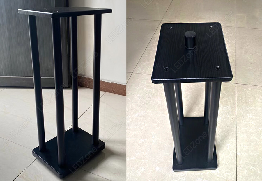 ขาตั้งลำโพงเหล็ก สีดำท่อกลม 4 เสา ฐานไม้ พร้อมตัวรองปรับระดับ + แกนล็อคลำโพง