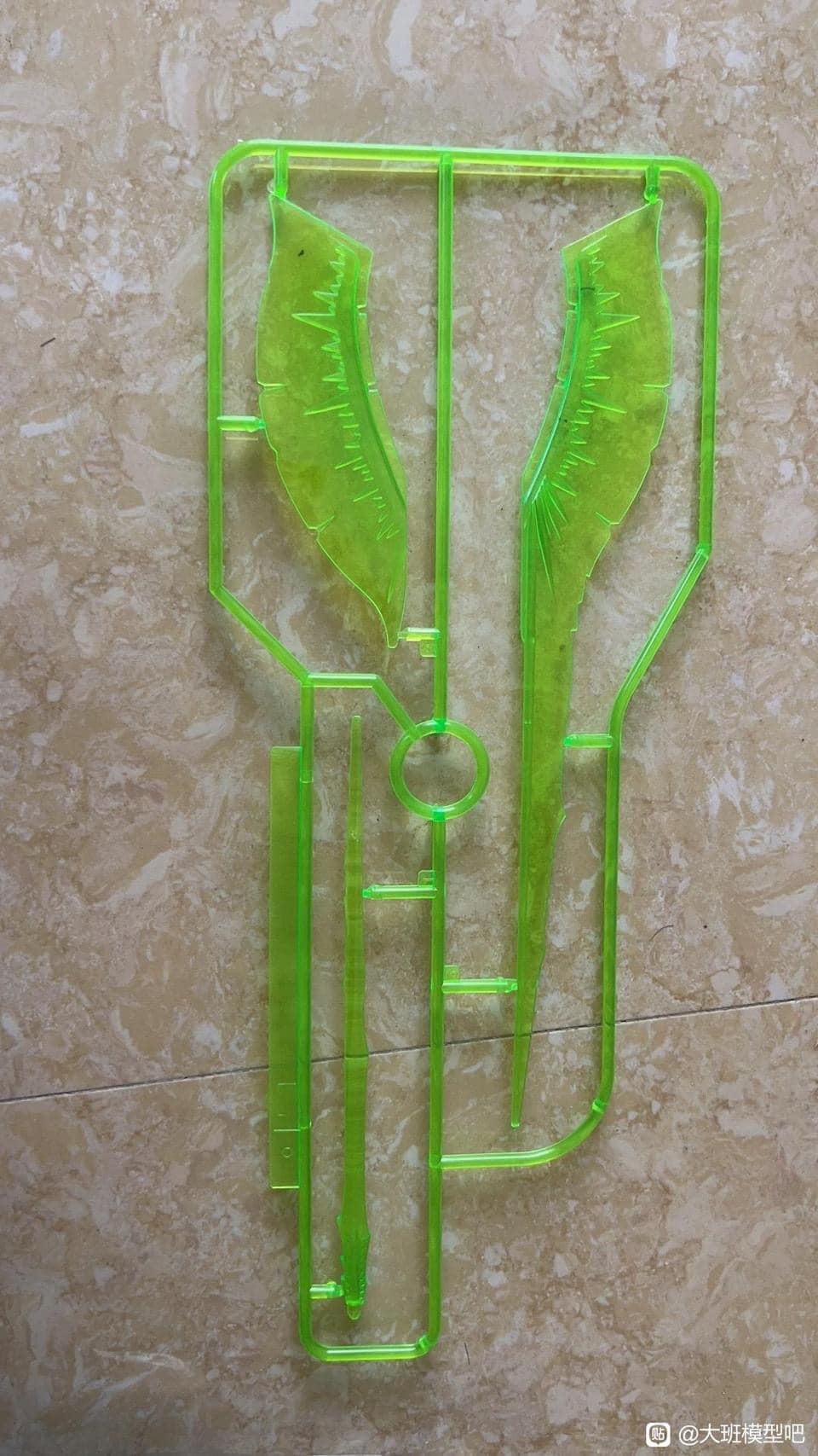 MG 1/100 Sazabi Ver.Ka (Clear Part) (6631A) [Daban]