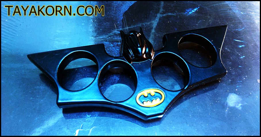 สนับมือแบทแมนอัศวินแห่งรัตติกาล BATMAN SIGNAL TACTICAL