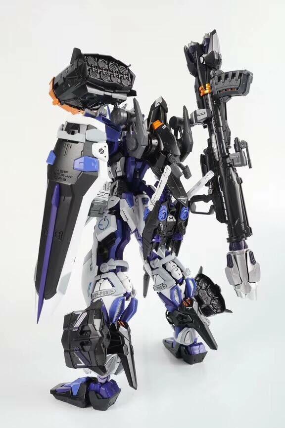 MG 1/100 Astray Blue Frame w/Weapons (8810) [Daban]