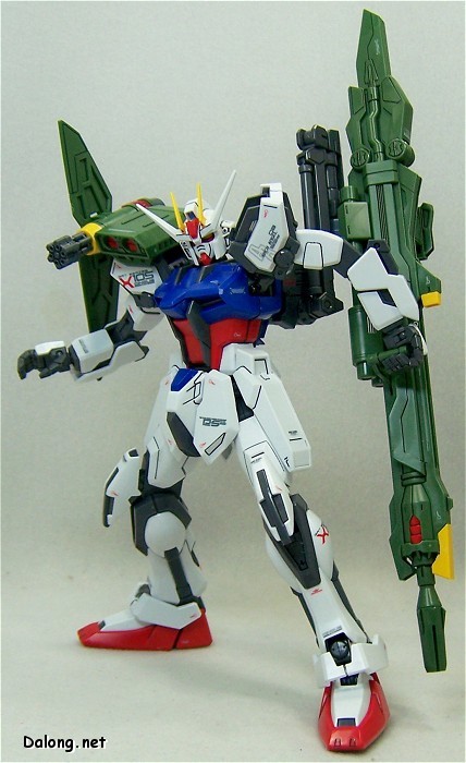 MG (010) 1/100 GAT-X105 Launcher & Sword Strike Gundam