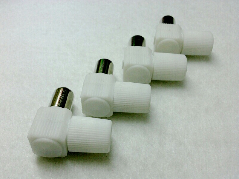 P.75 OHM PLASTIC-แบบงอ