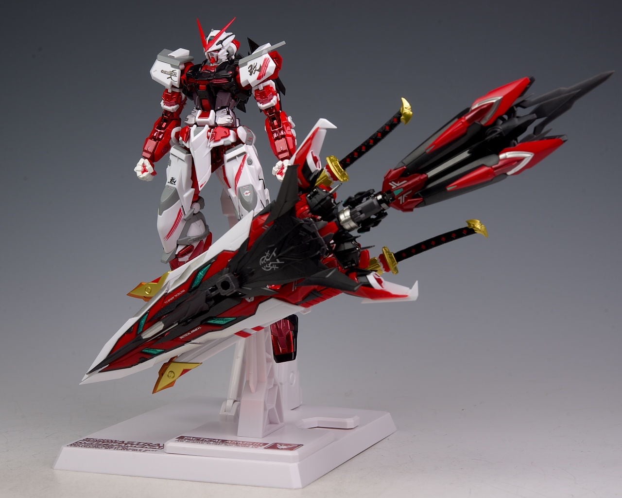 MG 1/100 (8812) Astray Red Frame Kai Ver.MB [Daban]