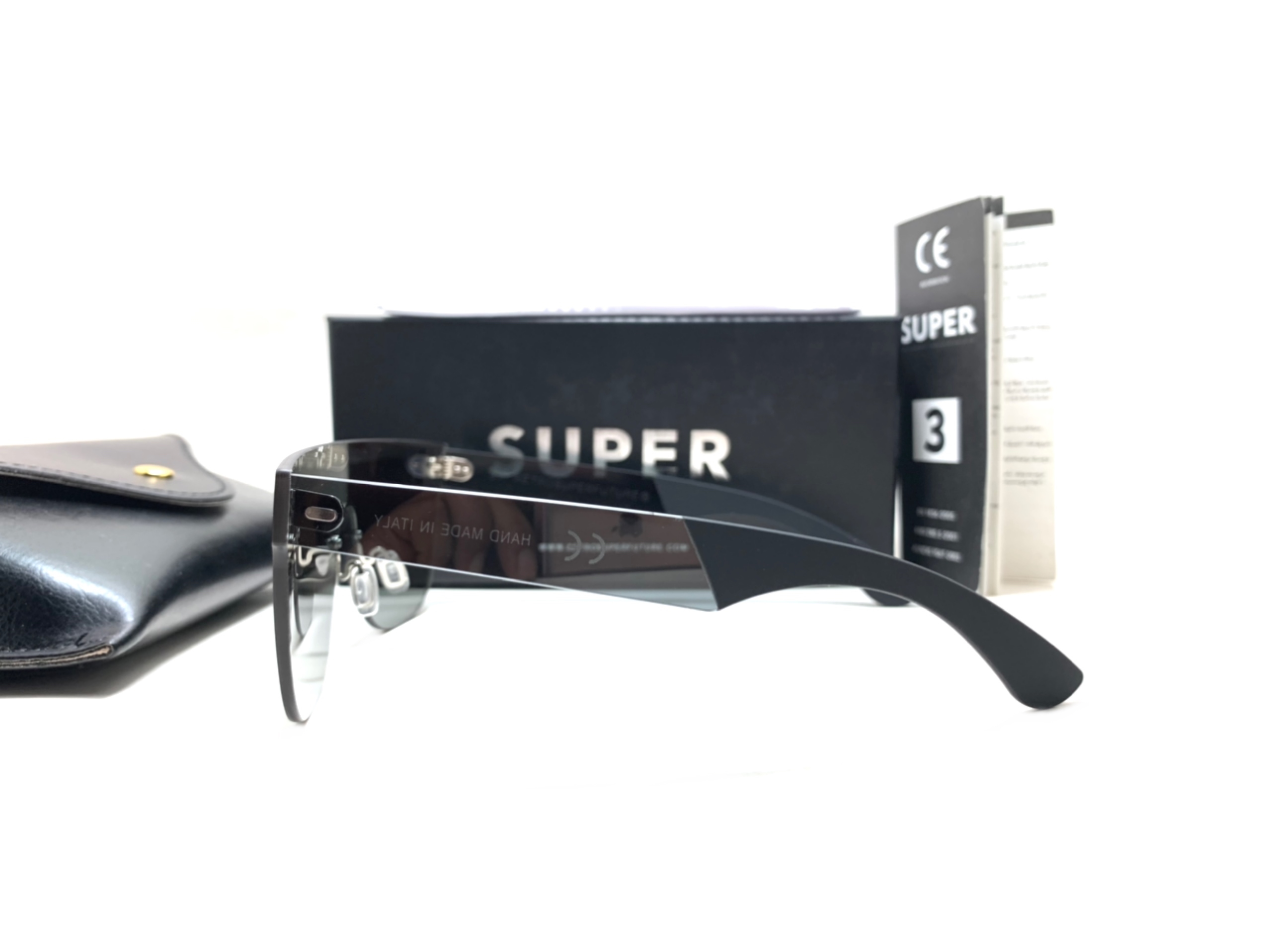 แว่นกันแดด Super Tuttolente flat top black <ดำ>