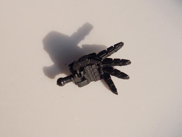 Hand Part 1/100 ของ Hobby Base แบบ2 (ปลายแหลม)