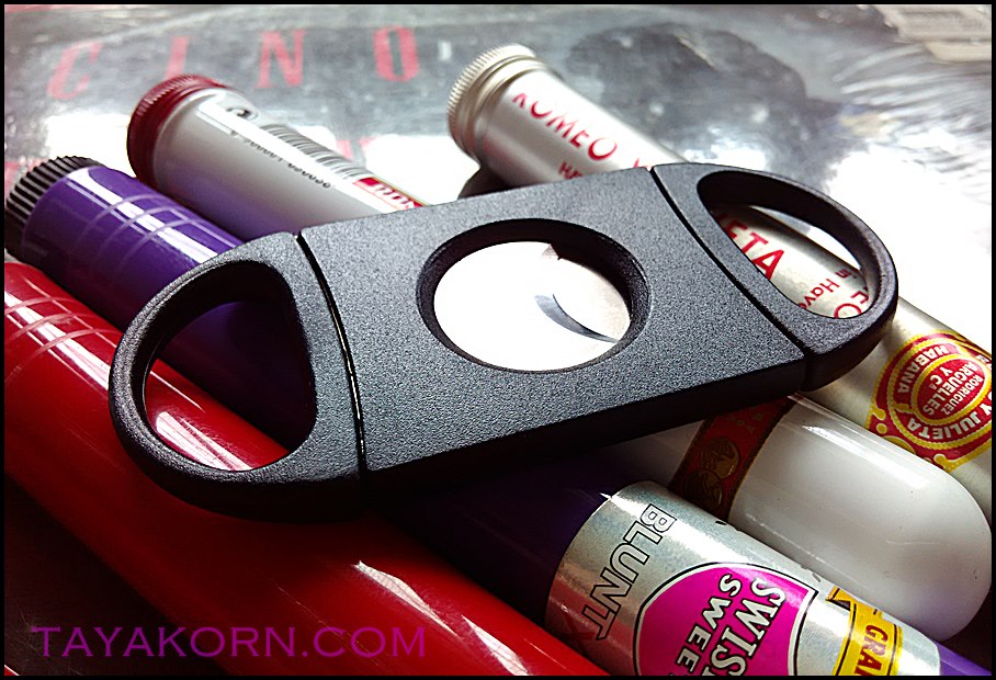 มีดตัดซิการ์ ABS handle CUBA M1