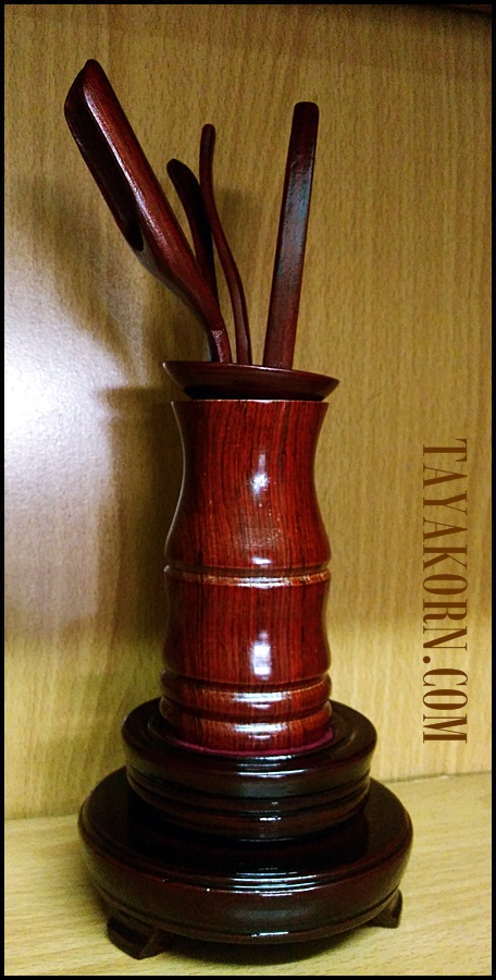 อุปกรณ์ชงชาจีนไม้แท้ อุปกรณ์ 5 ชิ้น Brown Chinese TeaTools TKTT-881