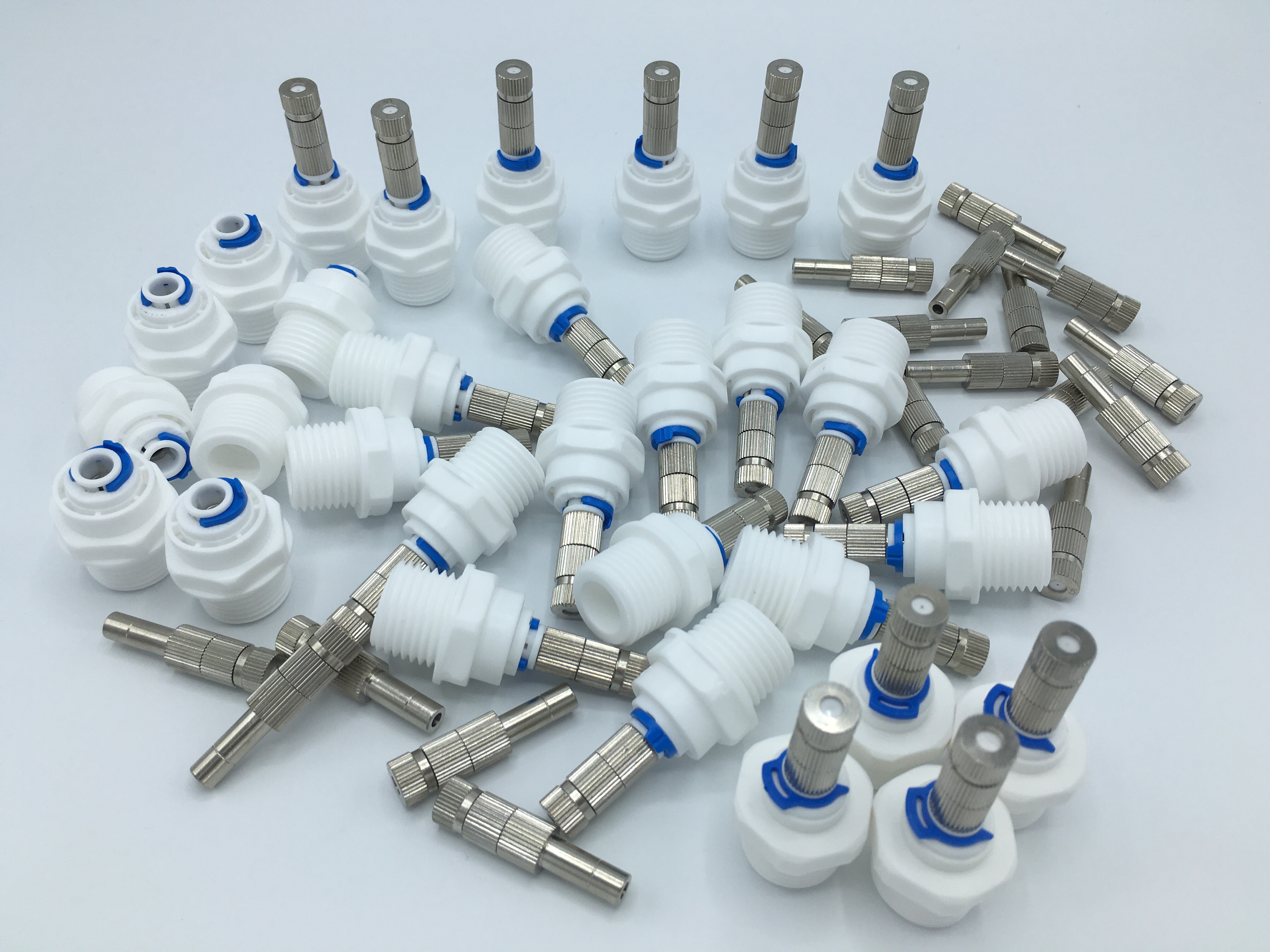 หัวพ่นหมอกละเอียด 0.1 mm. แบบมีกรอง + ข้อต่อเกลียวนอก 1/2"