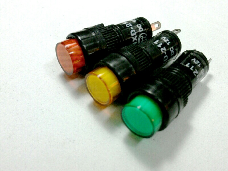 หลอดหน้าปัด-หัวตัดNXD211-S/12V