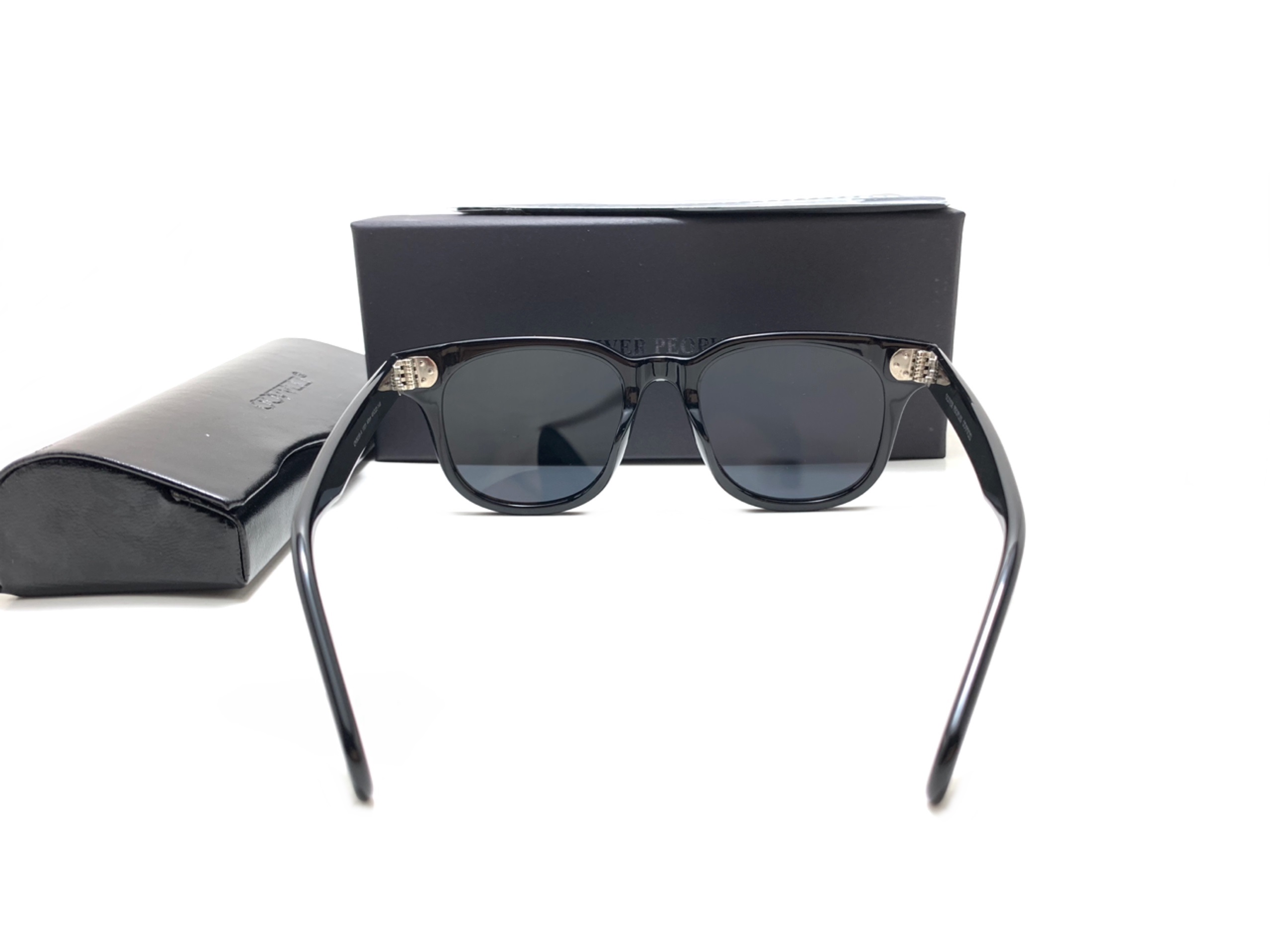 แว่นกันแดด Oliver Peoples Afton OV5236-A 1031 ขนาด 49-22 145 mm. สีดำ <โพลาไรซ์>