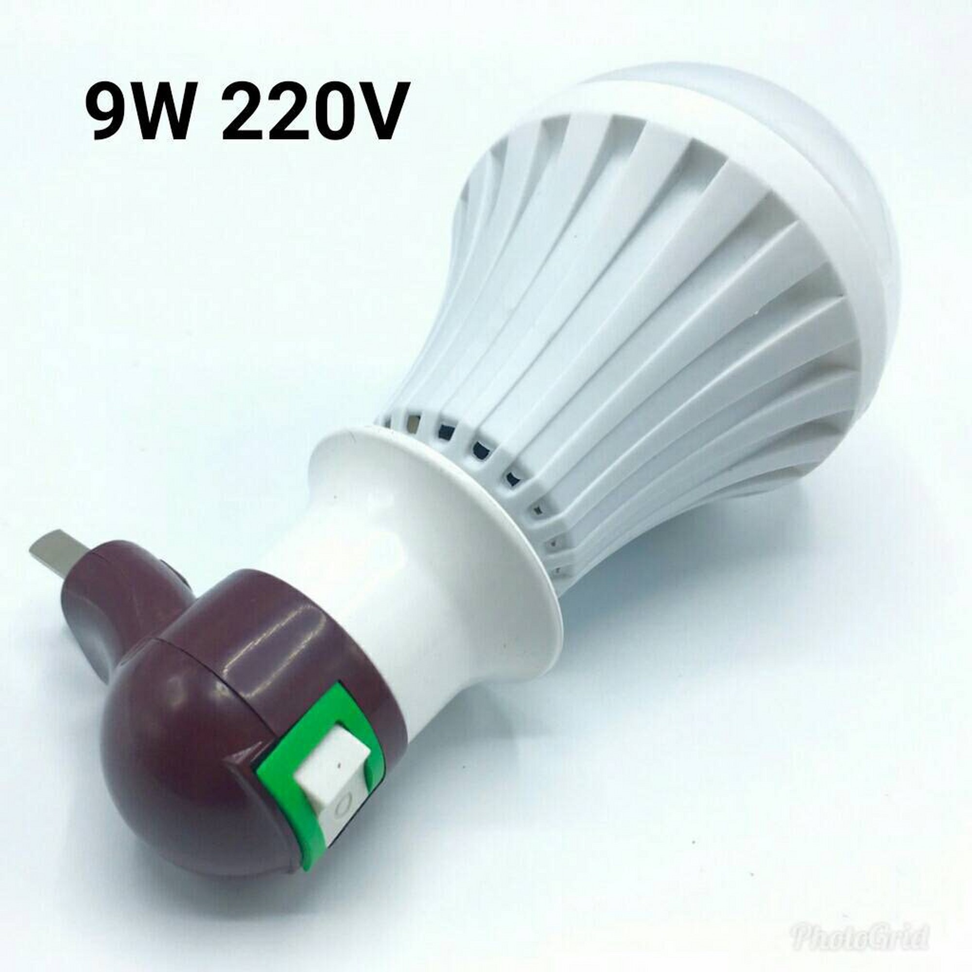 หลอดไฟอัจฉริยะฉุกเฉินแบตเตอรี่ในตัว(กันน้ำ) LED 9W 220V ( + สวิตช์โคมไฟติดผนังแบบติดผนัง)