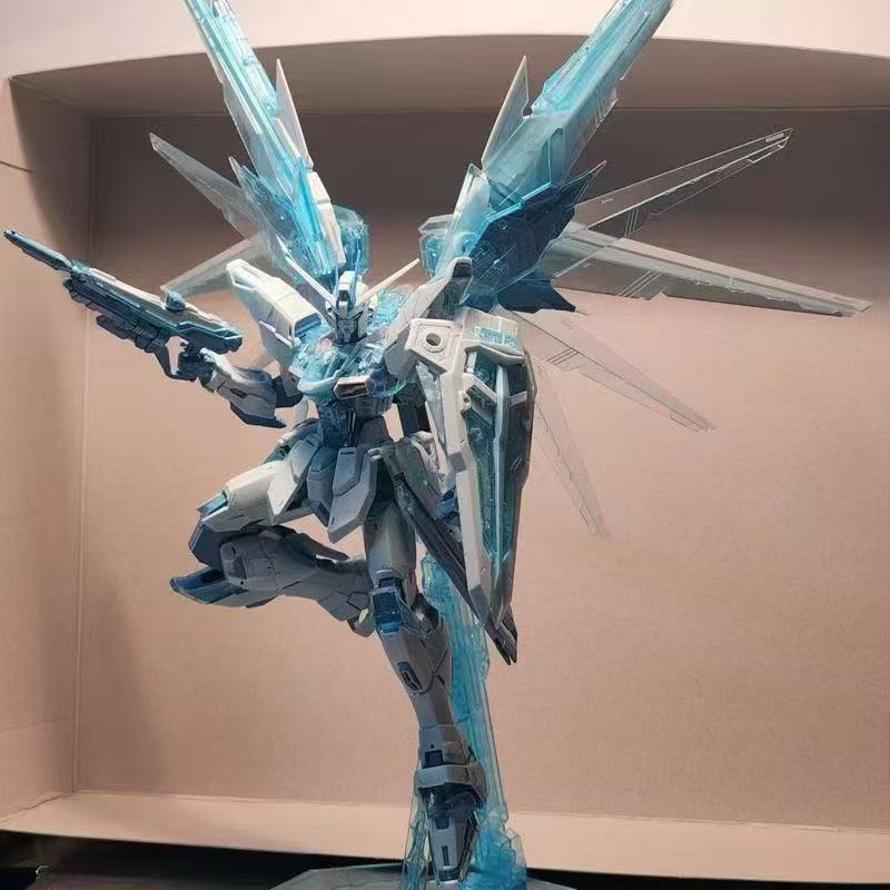 MG 1/100 Ice Freedom Ver. 2.0 (6650) [Mo Dong]