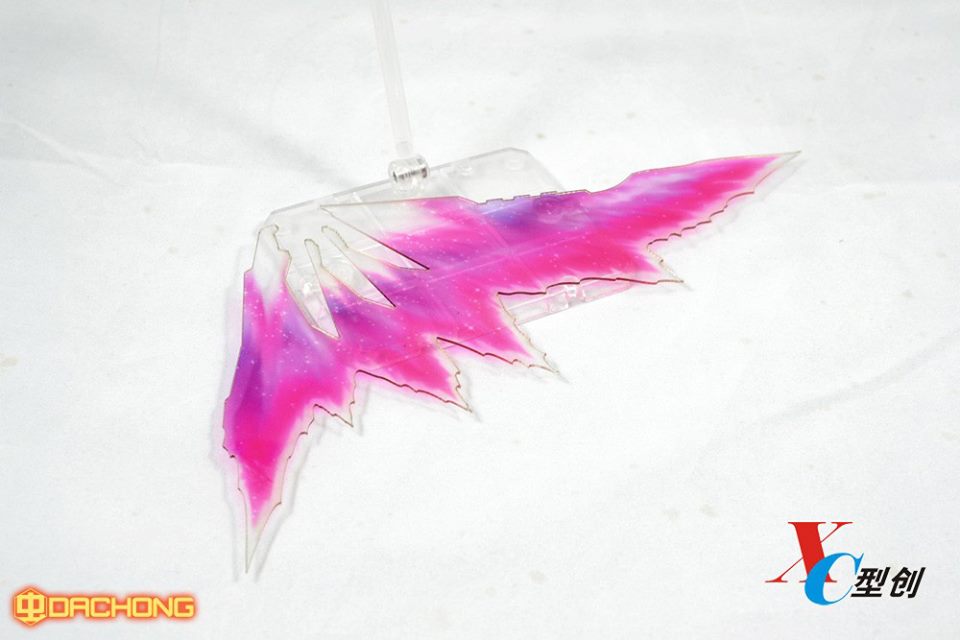 ปีกแสง RG Destiny Gundam