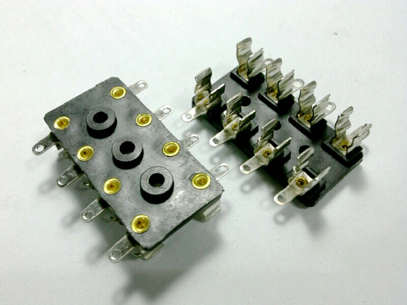 กระบะฟิวส์ 20MM. - 4P