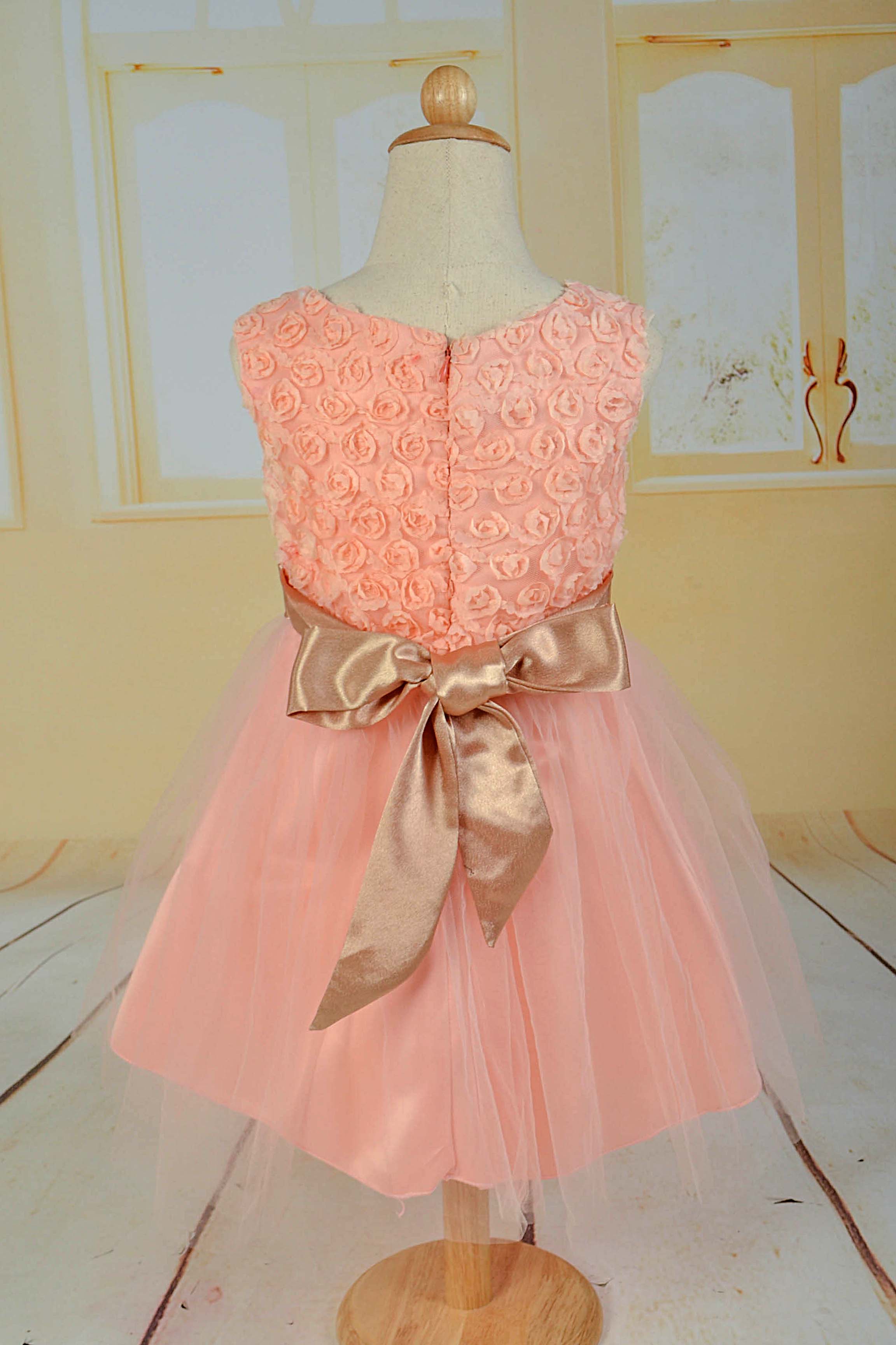 พร้อมส่ง Size 4 ขวบ ชุดราตรีเด็ก,ชุดออกงานเด็ก โบว์ทอง