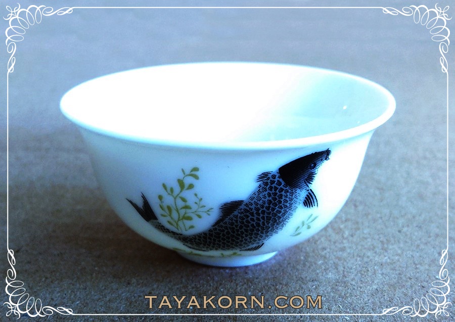 จอกชา ลายปลาหลีฮื๊อ