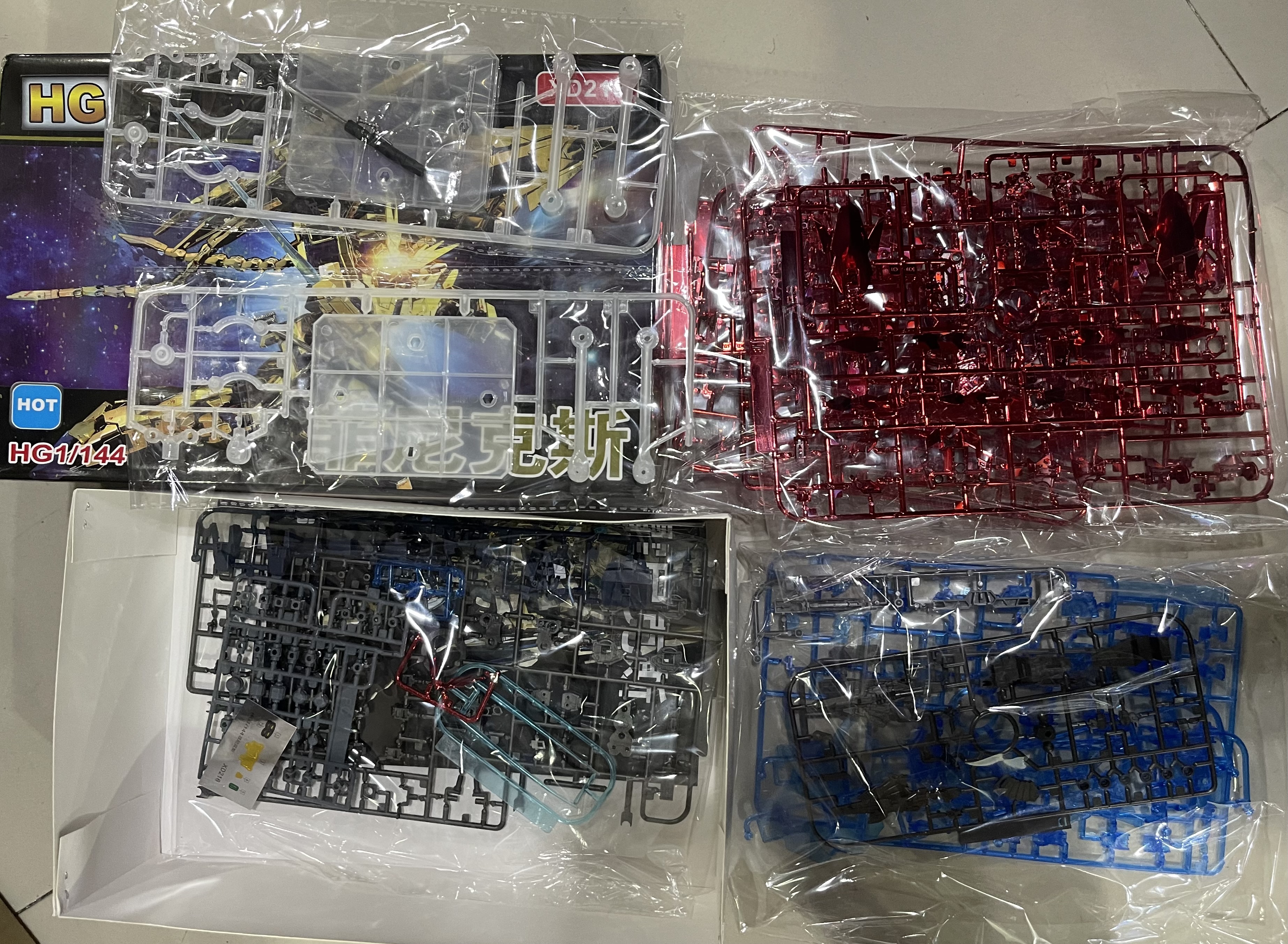 HGUC 1/144 Unicorn Fighter 03 Phenex Red Electroplated (XD217) [Xing Dong]