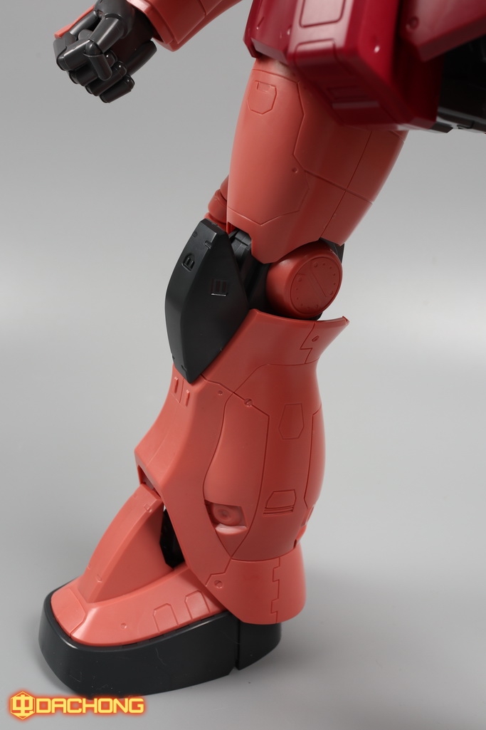 1/48 Mega Size MS-06S Char's Zaku II