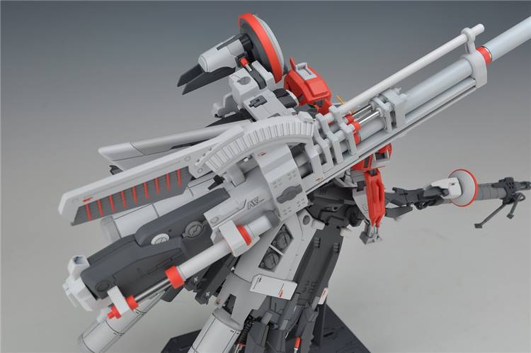 HG 1/144 Deep Striker