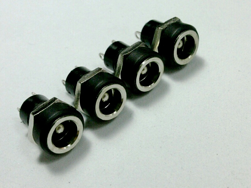J.ADAPTOR 2.1MM.-MJ14/JAPAN