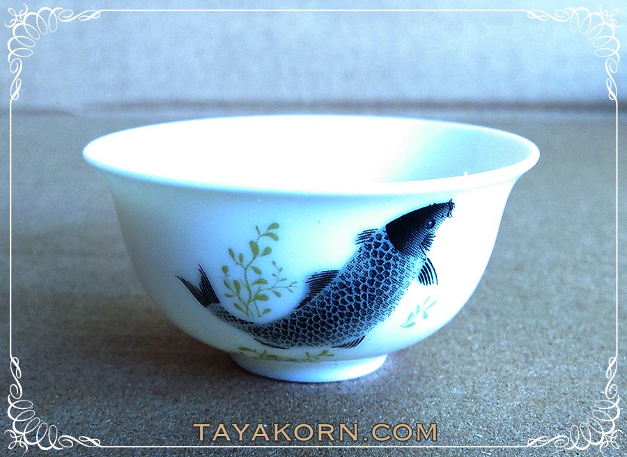 จอกชา ลายปลาหลีฮื๊อ