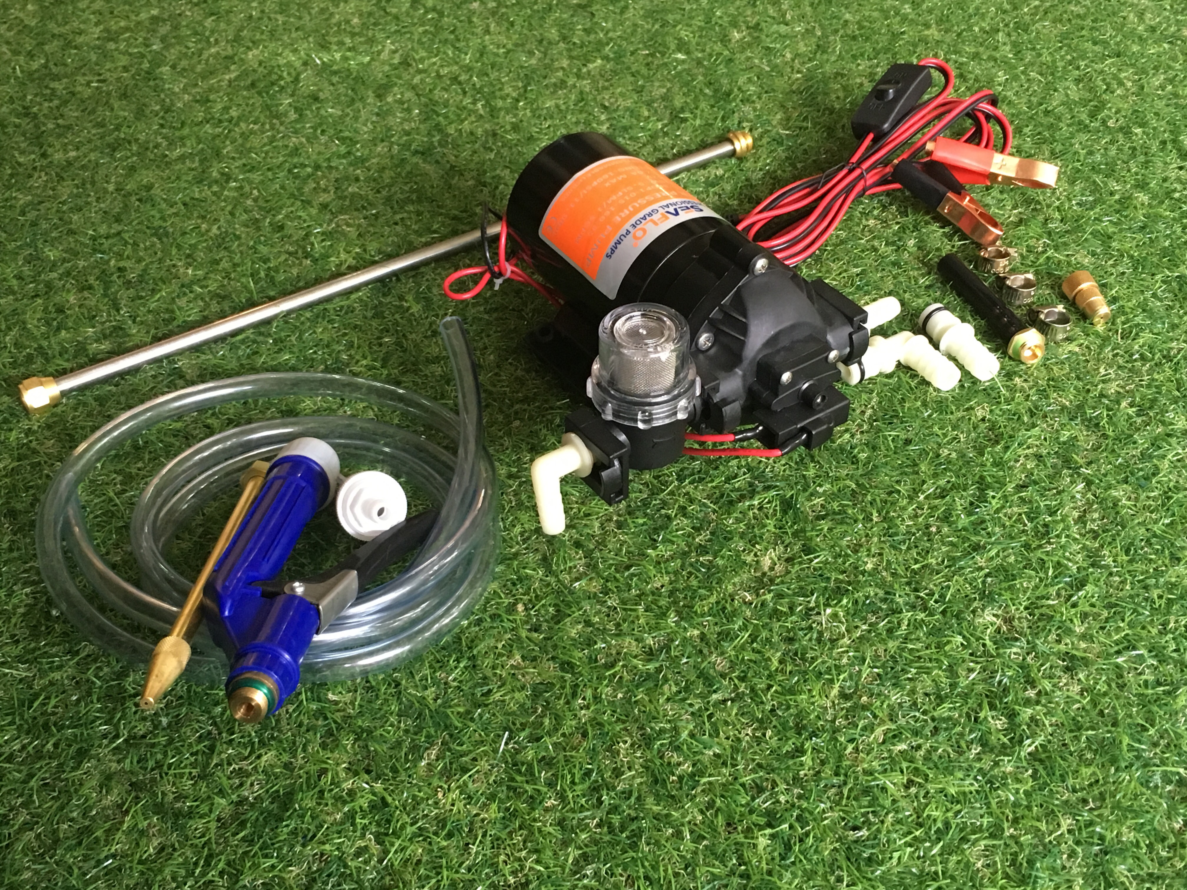 ชุด 3 ปั๊มพ่นยา SEAFLO-35 11 บาร์ ( พร้อมใช้งาน ต่อกับสายพ่นยาได้เลย )