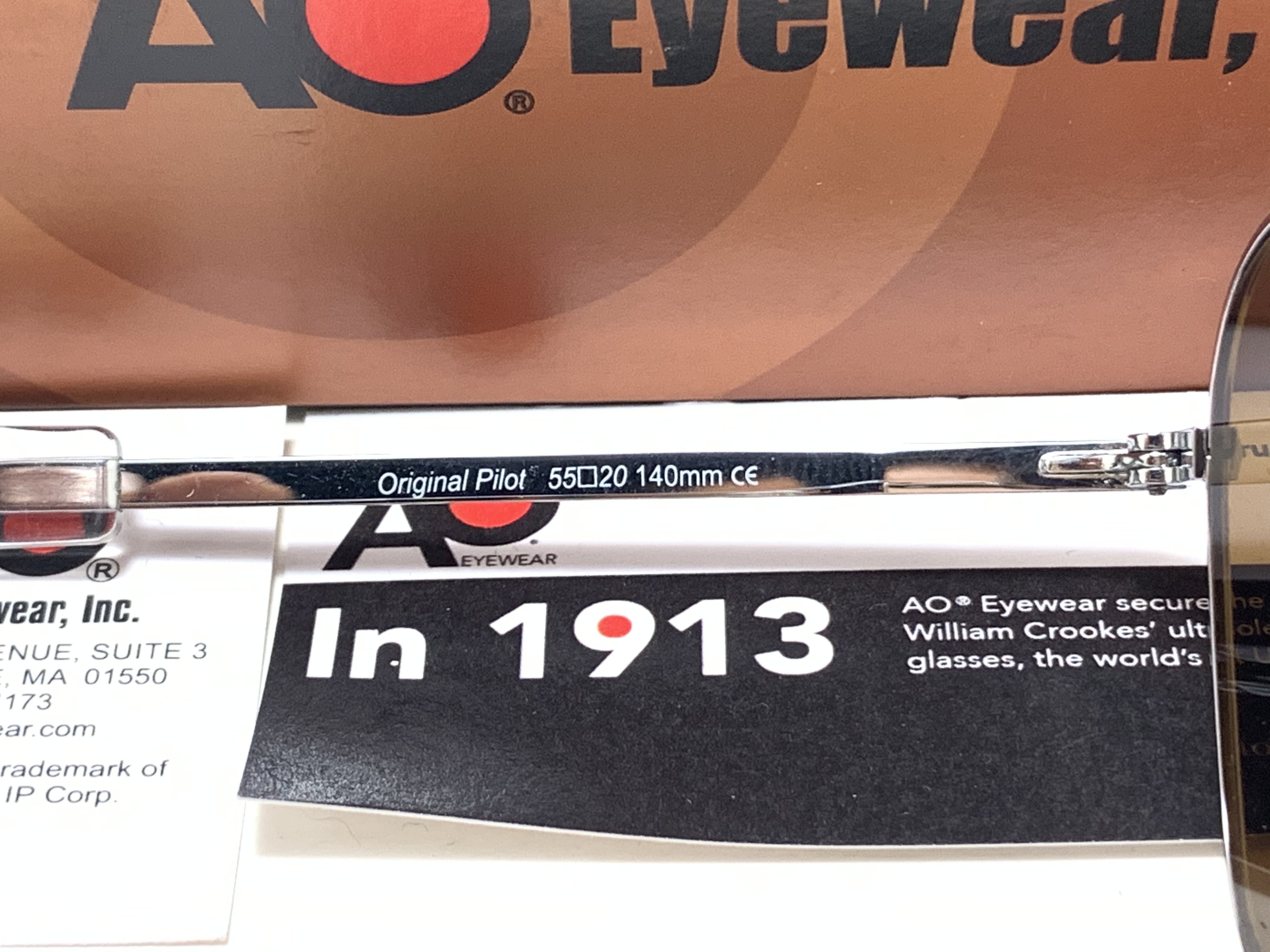 แว่นกันแดด Ao Original Pilot Made in USA (ชา-เงินเงา) ของแท้ 100%