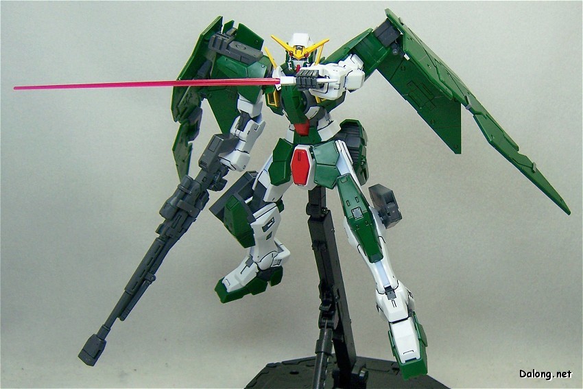 HG 00 (02) 1/100 GN-002 Gundam Dynames