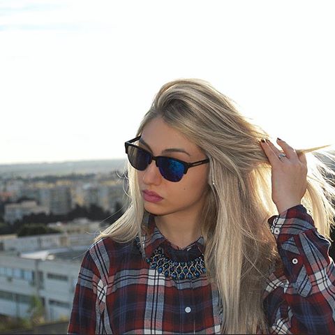 แว่นกันแดด HAWKERS DIAMOND BLACK SKY CLASSIC <ปรอทน้ำเงิน>