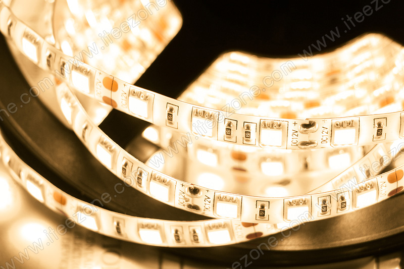 LED Strip เส้น ม้วน 5 เมตร สี Warm white 3000K (กันน้ำ IP65)