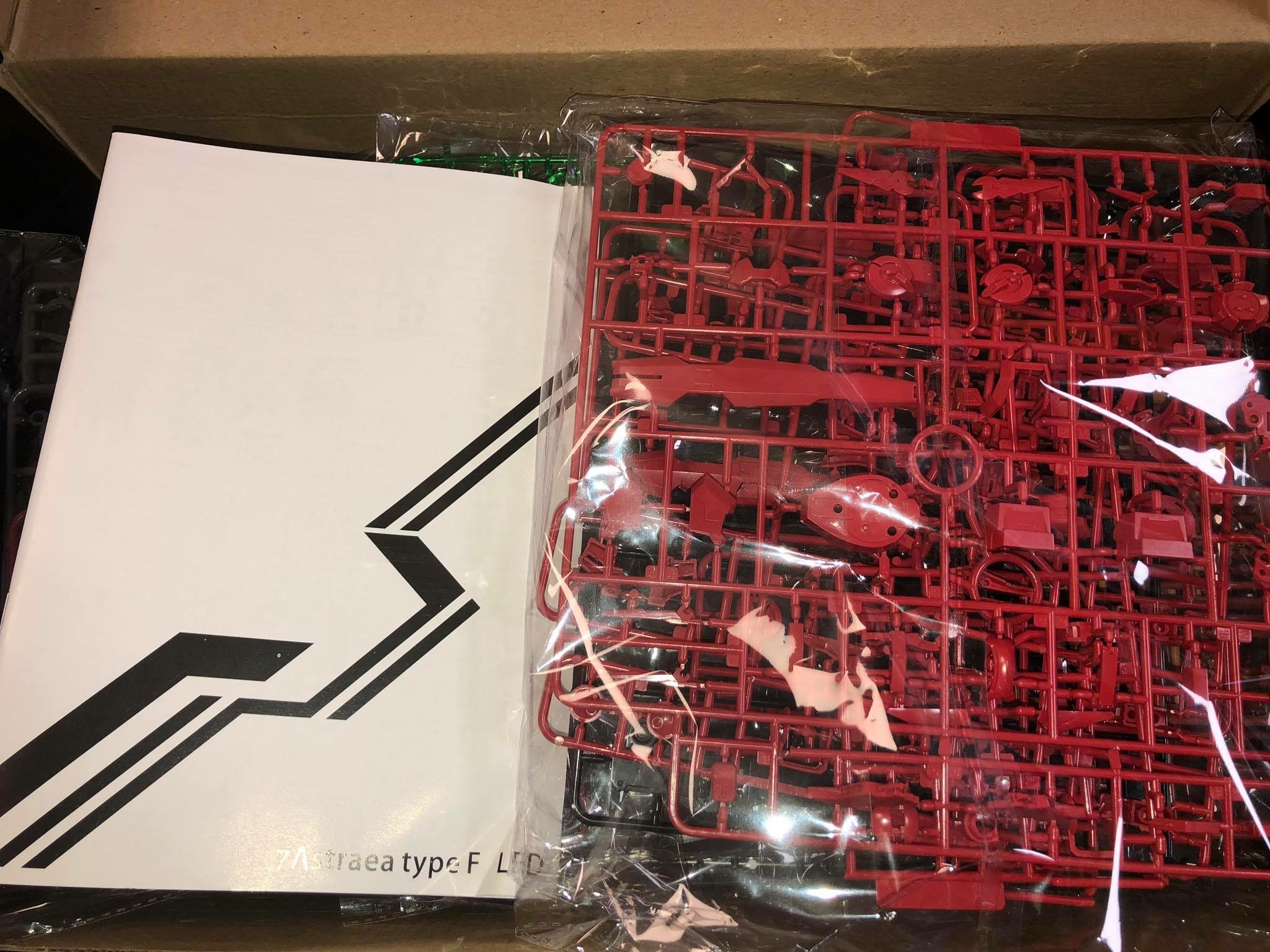 MG 1/100 Gundam Astraea Type-F + Led + Base [Hobby Star]