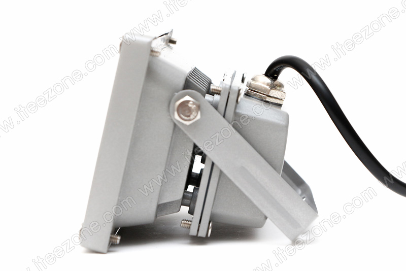 โคม LED 9W Black light ใช้ในร้านเหล้า บาร์ ผับ สร้าง Effect เรืองแสง Glow in the Dark