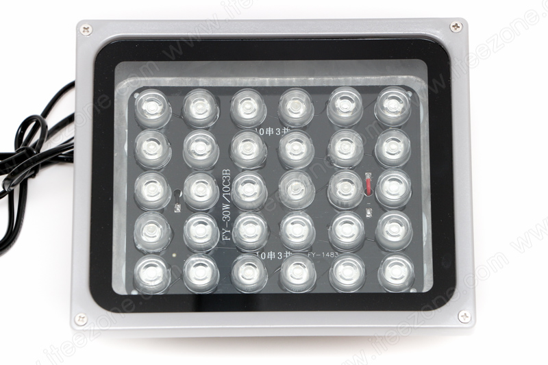 โคม LED 30W Black light ใช้ในร้านเหล้า บาร์ ผับ สร้าง Effect เรืองแสง Glow in the Dark