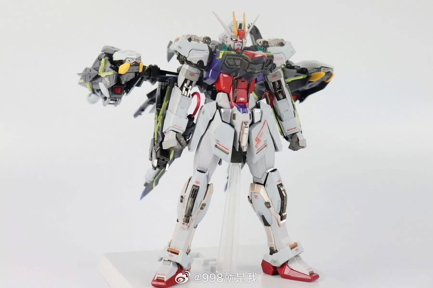 MG 1/100 Lightning Striker MB Ver. (8830) [Daban]