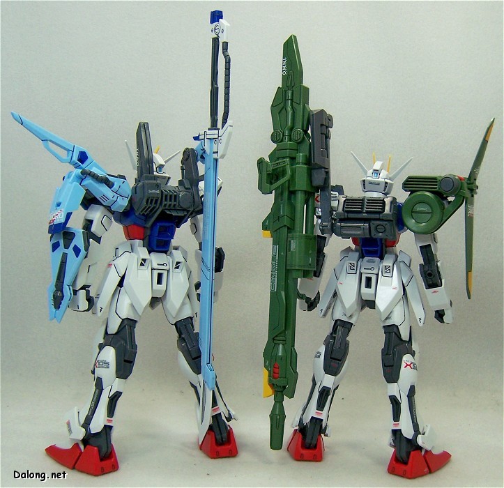 MG (010) 1/100 GAT-X105 Launcher & Sword Strike Gundam